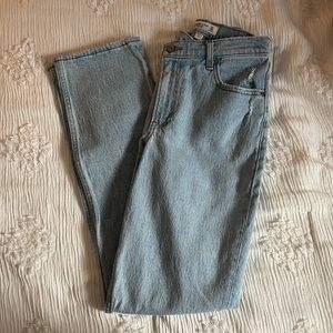 Abercrombie 90s Straight Ultra High Rise Cross Waist Jeans Curve Love Light Wash